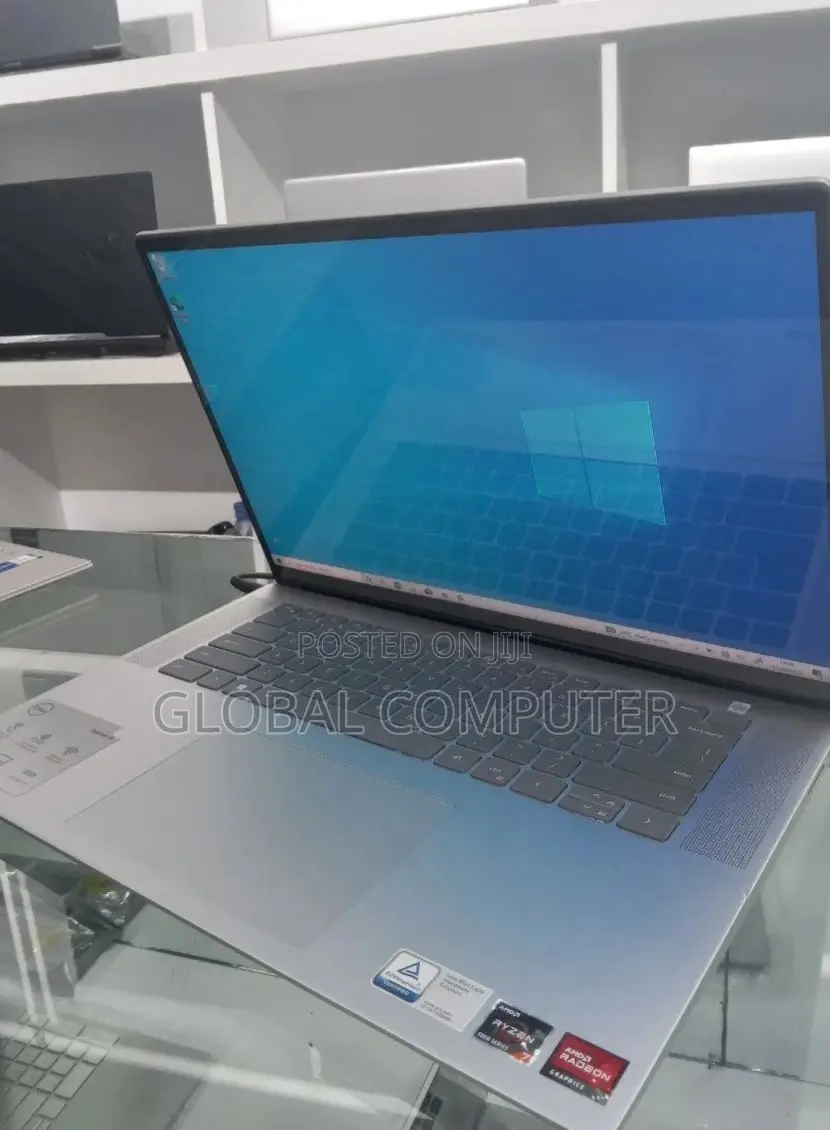 New Laptop Dell Inspiron 13 5379 16GB AMD Ryzen 7 SSD 1T