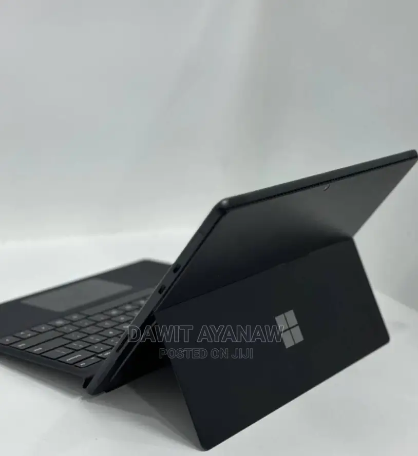 New Laptop Microsoft Surface Pro 8 16GB Intel Core I7 SSD 256GB