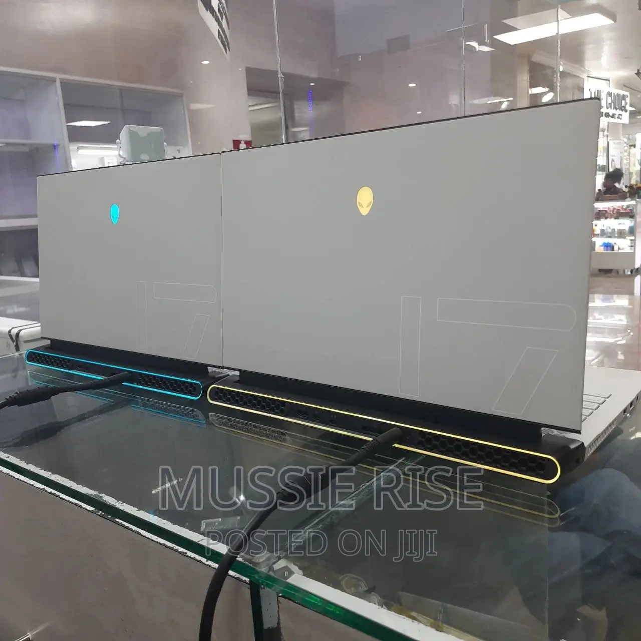 New Laptop Alienware M17x R2 32GB Intel Core I7 SSD 1.5T