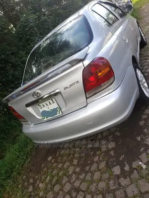 Toyota Platz 2005 Silver