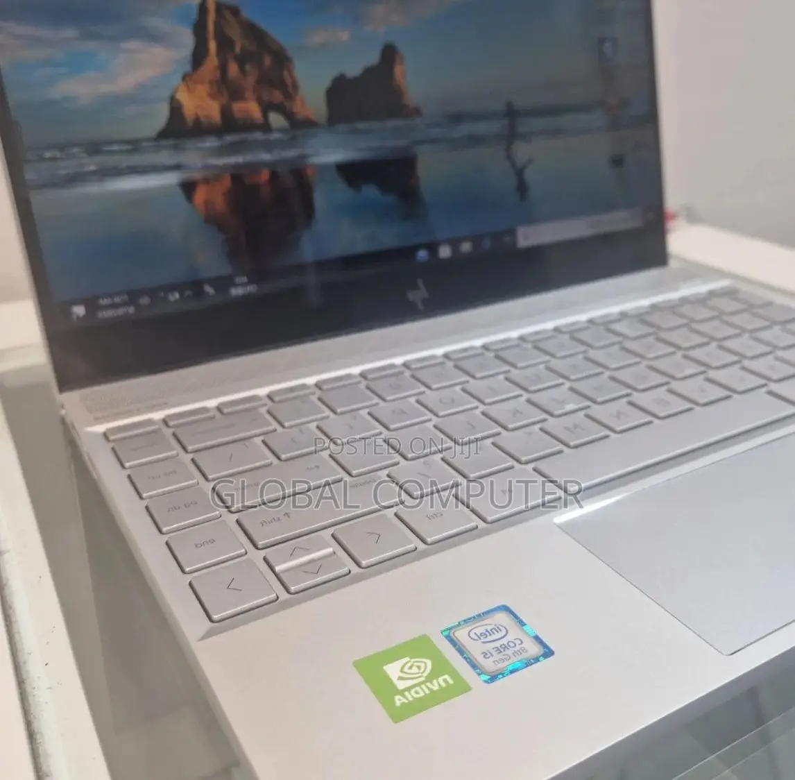 New Laptop HP Envy X360 15t 8GB Intel Core I5 SSD 512GB