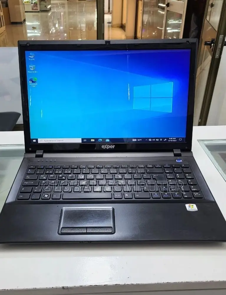 New Laptop Fujitsu Amilo Li3710 4GB Intel Core I3 HDD 250GB