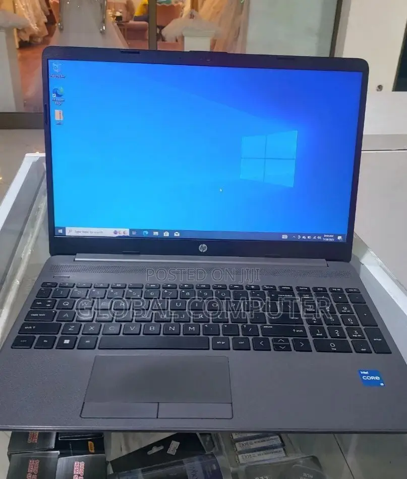 New Laptop HP Stream Notebook 12GB Intel Core I7 SSD 512GB