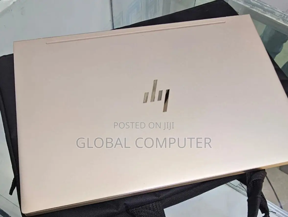 New Laptop HP Envy X2 11 8GB Intel Core I5 SSD 512GB