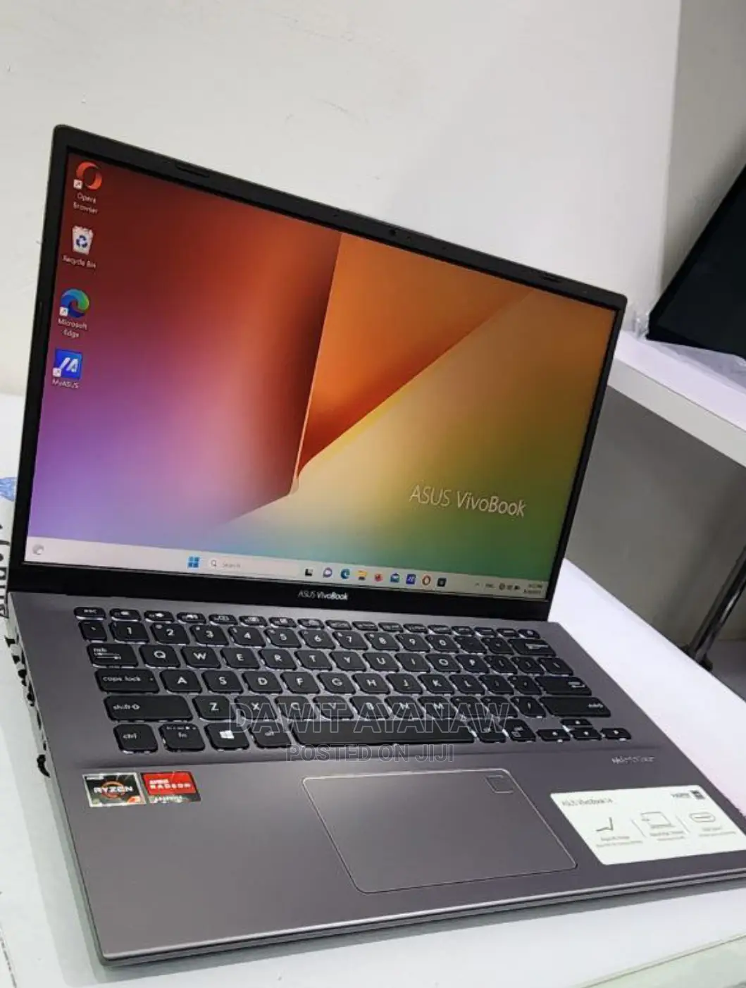 New Laptop Asus VivoBook 15 X505BA 8GB AMD Ryzen 3 SSD 256GB