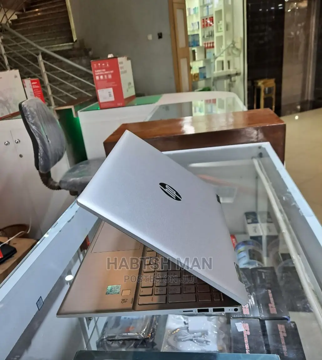 New Laptop HP Pavilion 15 8GB Intel Core I3 SSD 512GB