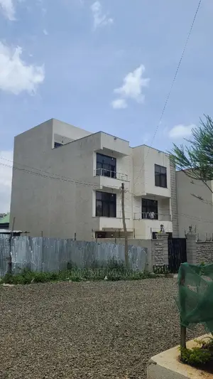 Photo - 6bdrm House in Addis Abeba, Bole for sale