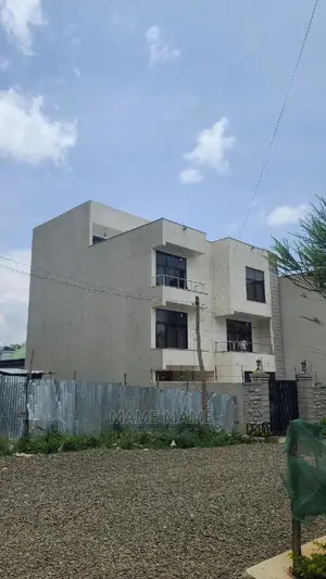 6bdrm House in Addis Abeba, Bole for sale