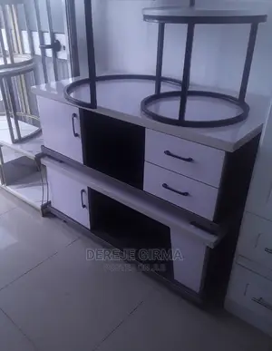 የሳሎን ጠረጴዛ/