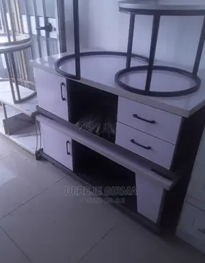 የሳሎን ጠረጴዛ/