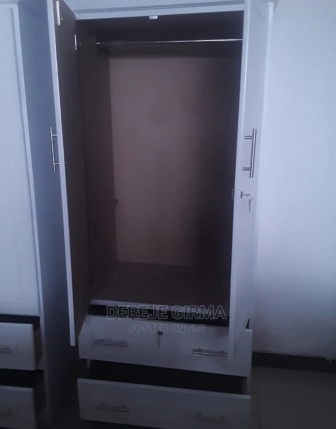 80cm የልብስ ቁምሳጥን