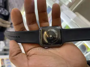 Photo - Apple Watch Series 4