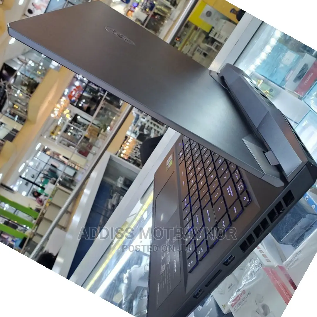 New Laptop MSI MSI Sword 15 16GB Intel Core I7 SSD 1T