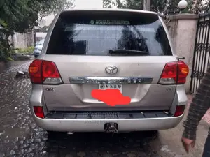 Toyota Land Cruiser 2013 Brown