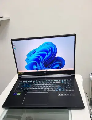 New Laptop Acer Predator Helios 300 16GB Intel Core i9 SSD 1T