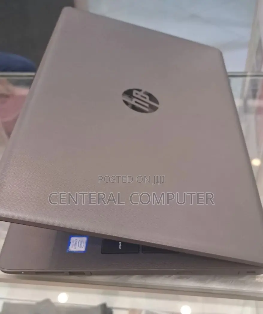 New Laptop HP 8GB Intel Core I7 SSD 1T