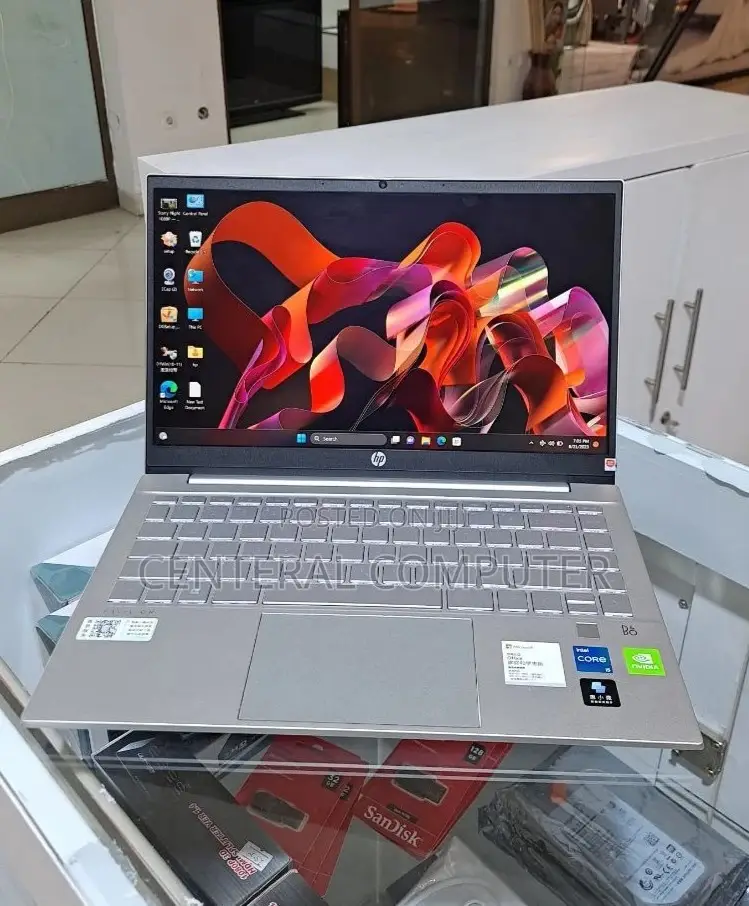 New Laptop HP Pavilion 14z 8GB Intel Core I5 SSD 512GB