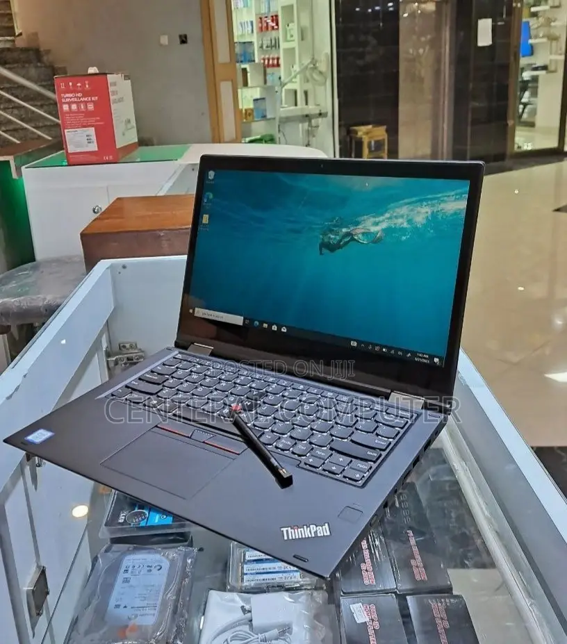 New Laptop Lenovo ThinkPad Yoga 370 8GB Intel Core I5 SSD 512GB