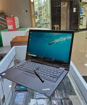 New Laptop Lenovo ThinkPad Yoga 370 8GB Intel Core I5 SSD 512GB