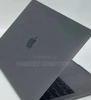 New Laptop Apple MacBook Pro 2019 8GB Intel Core I5 SSD 256GB