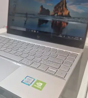 New Laptop HP Envy 13t 8GB Intel Core I5 SSD 512GB
