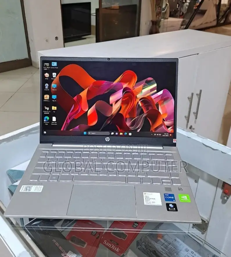 New Laptop HP Pavilion 15z 16GB Intel Core I5 SSD 512GB