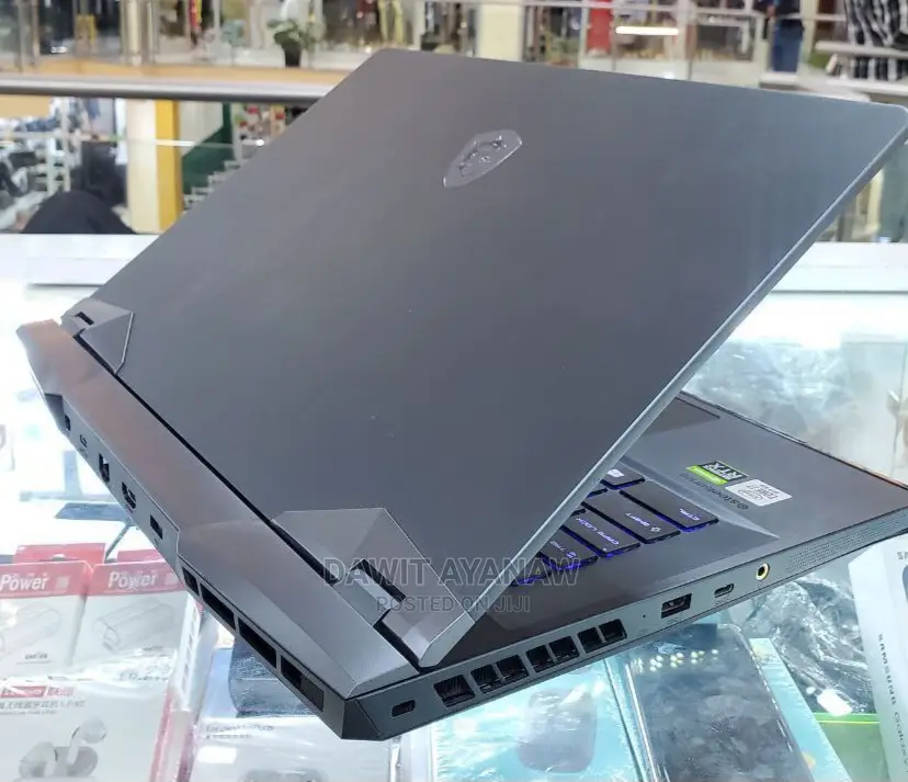 New Laptop MSI GE66 Raider 10SGS 16GB Intel Core I7 SSD 1T