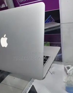 New Laptop Apple MacBook Air 8GB Intel Core I7 SSD 256GB