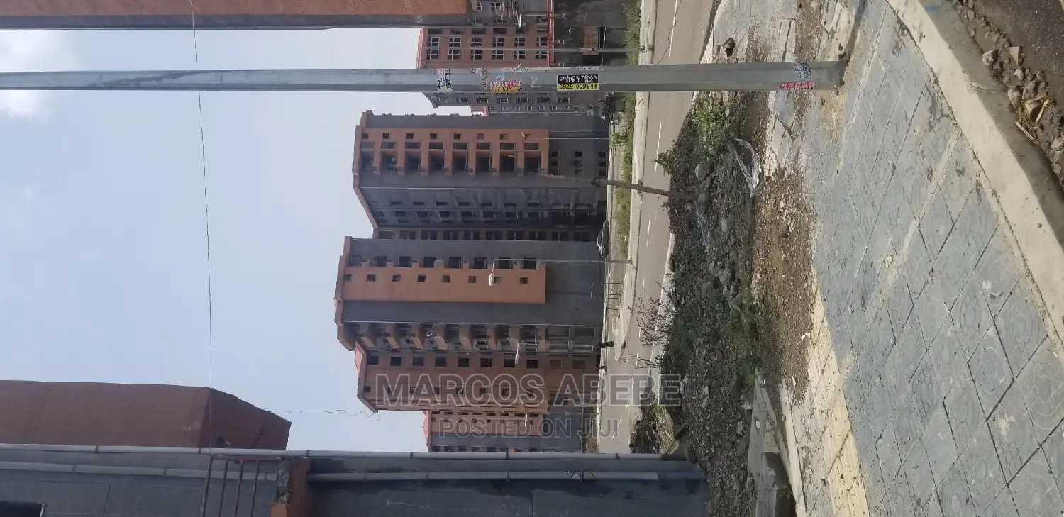 40/60 Shops for Sale