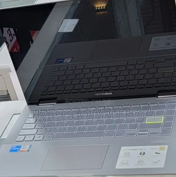 New Laptop Asus Vivobook E200HA 8GB Intel Core I5 SSD 512GB