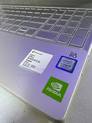 New Laptop HP Pavilion 15 8GB Intel Core I5 SSD 256GB