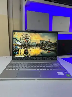 New Laptop HP Pavilion 15 8GB Intel Core I5 SSD 256GB