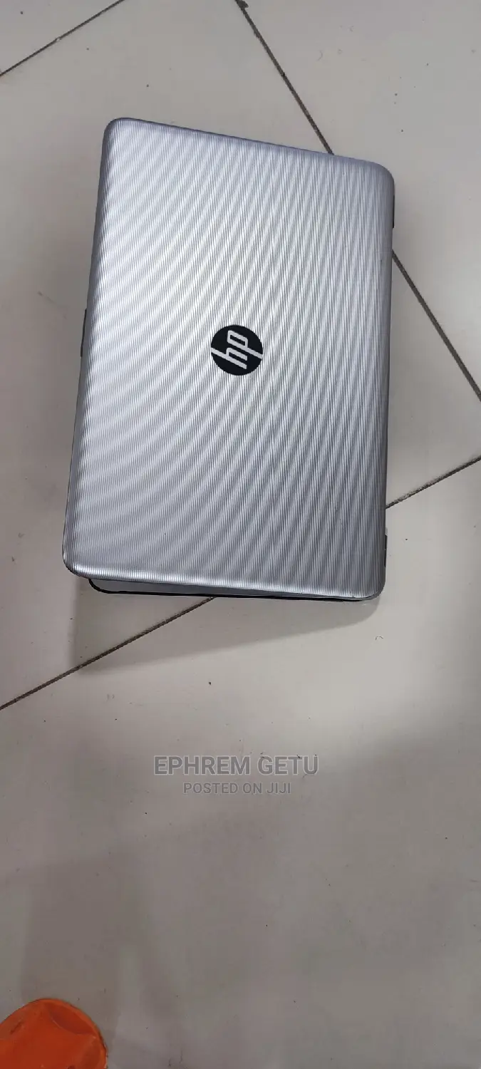 New Laptop HP Stream Notebook 4GB Intel Core I3 HDD 1T