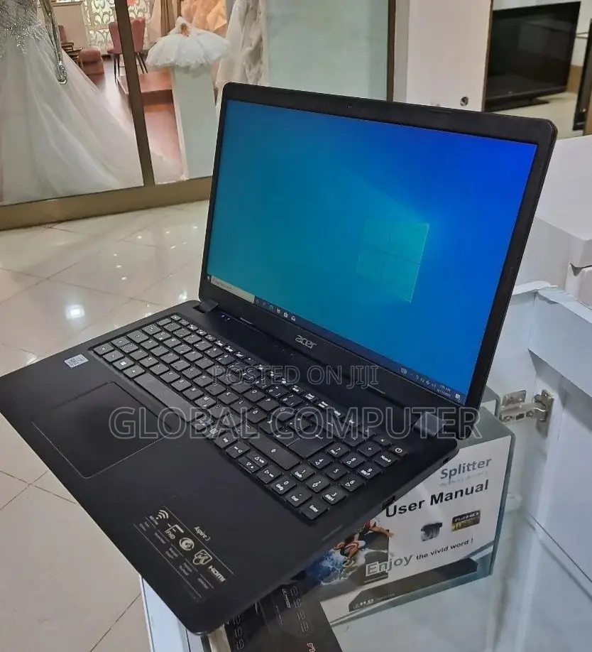 New Laptop Acer Aspire V5-561g 8GB Intel Core I3 SSD 512GB