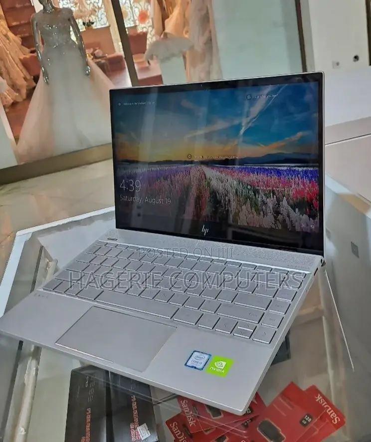 New Laptop HP Envy 15 8GB Intel Core I5 SSD 512GB