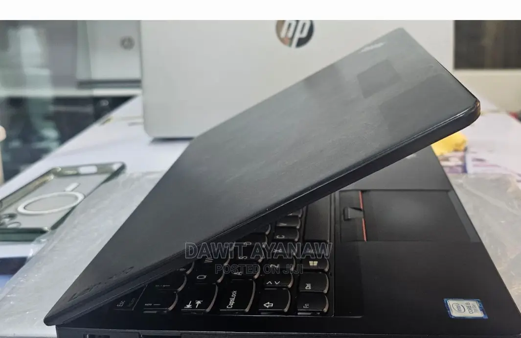 New Laptop Lenovo 8GB Intel Core I3 SSD 256GB