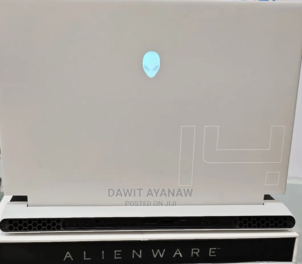 New Laptop Alienware Area-51m 16GB Intel Core I7 SSD 512GB
