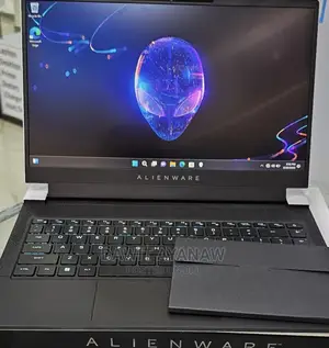 New Laptop Alienware Area-51m 16GB Intel Core I7 SSD 512GB
