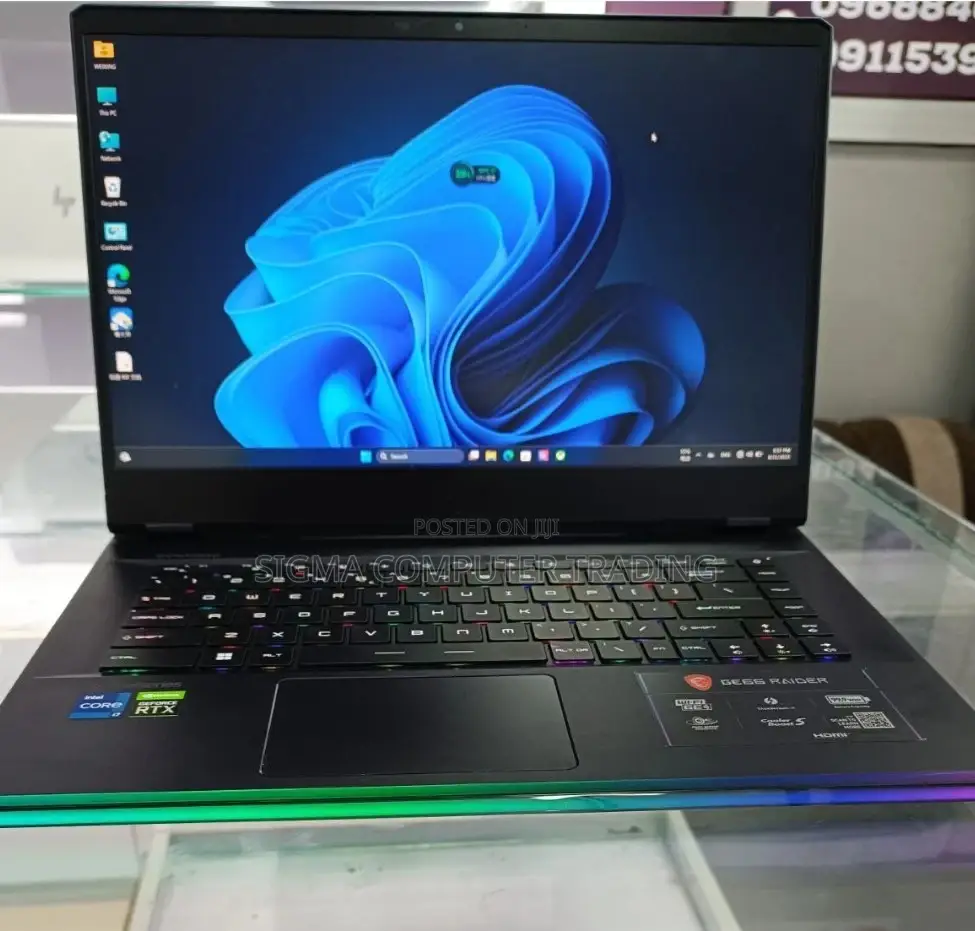 New Laptop MSI GE66 Raider 16GB Intel Core I7 SSD 1T
