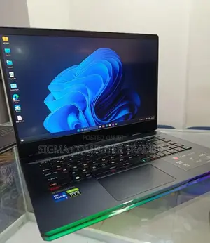 New Laptop MSI GE66 Raider 16GB Intel Core I7 SSD 1T