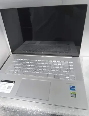 New Laptop HP Envy 15 16GB Intel Core I7 SSD 1T