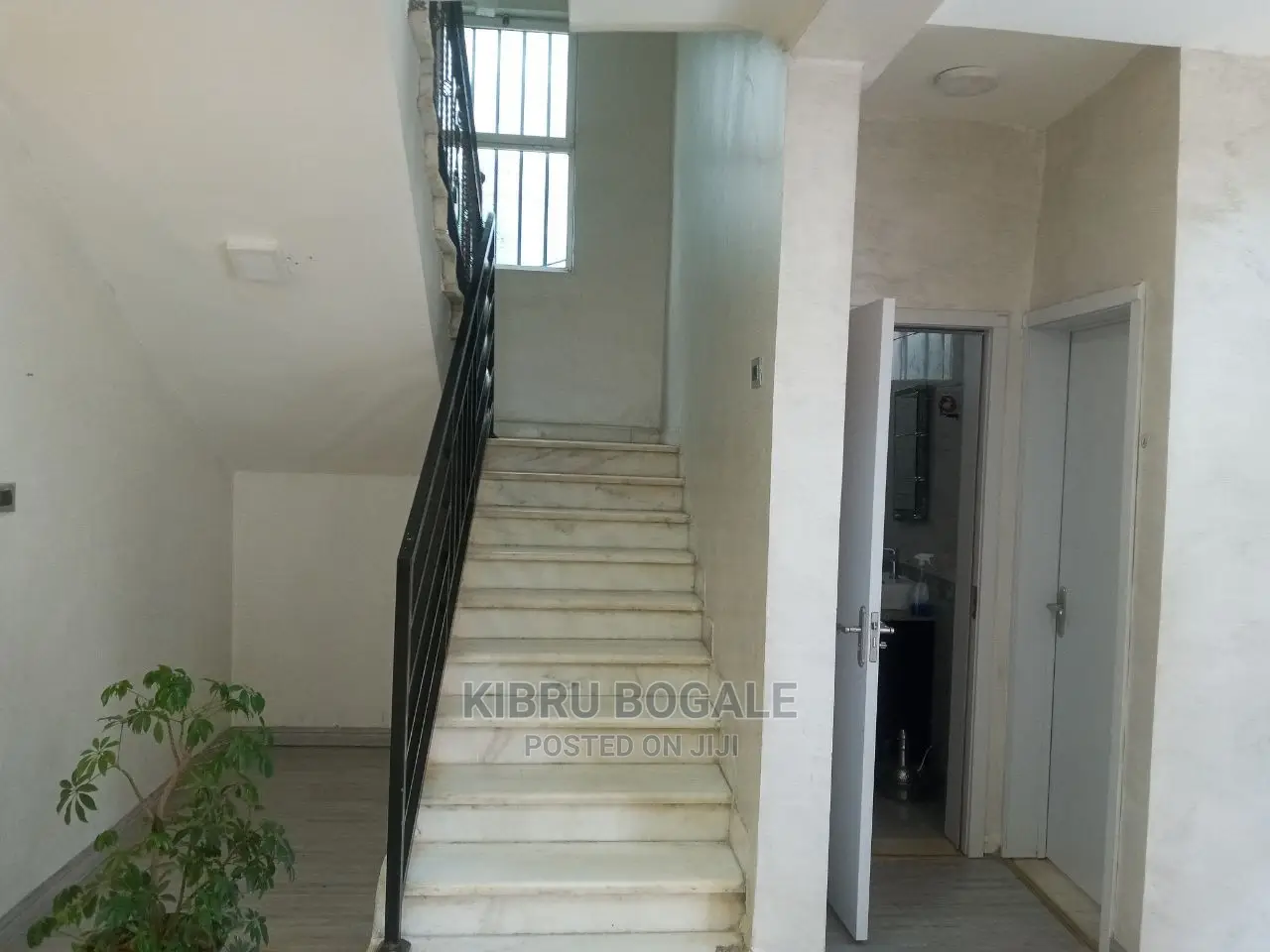 Furnished 5bdrm House in Ayat, Bole for rent