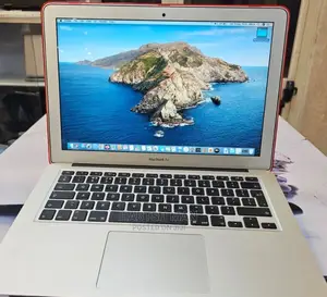 New Laptop Apple MacBook 2017 8GB Intel Core I7 SSD 512GB
