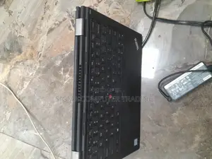 Photo - New Laptop Lenovo ThinkPad Yoga 8GB Intel Core I5 SSD 512GB