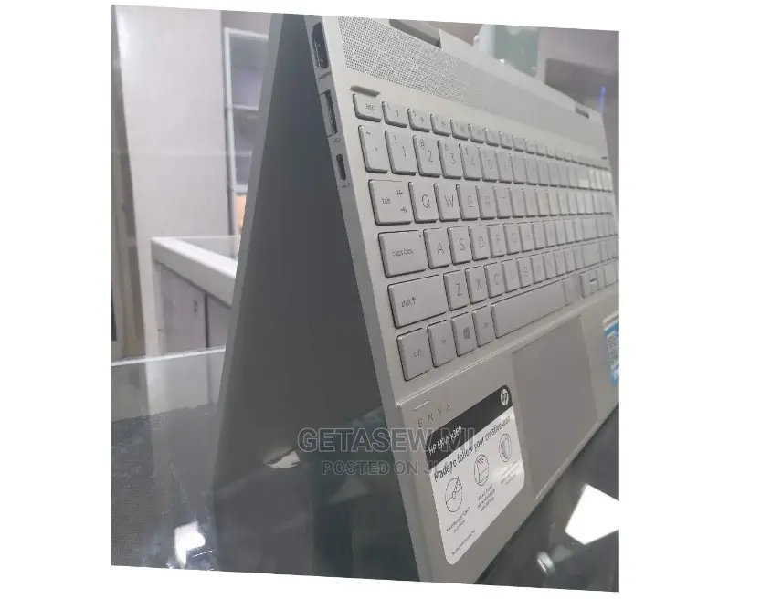 New Laptop HP Envy X360 16GB Intel Core I7 SSD 512GB