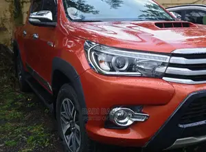 Toyota Hilux 2016 Red