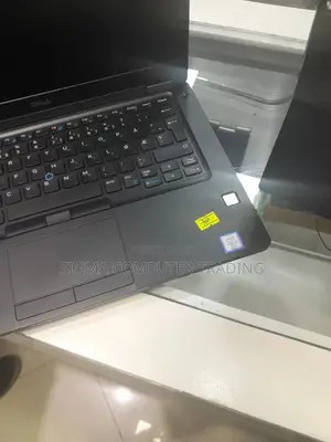 Photo - New Laptop Dell Latitude 5310 8GB Intel Core I5 HDD 1T