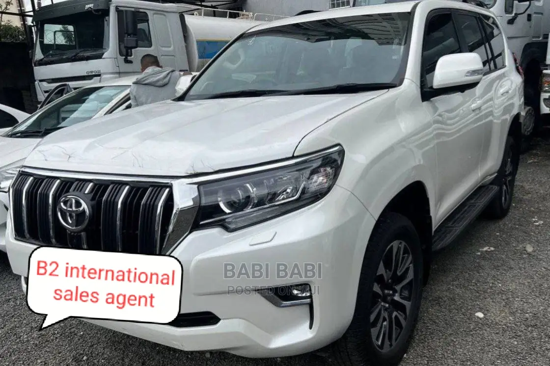 Toyota Land Cruiser Prado 2021 White