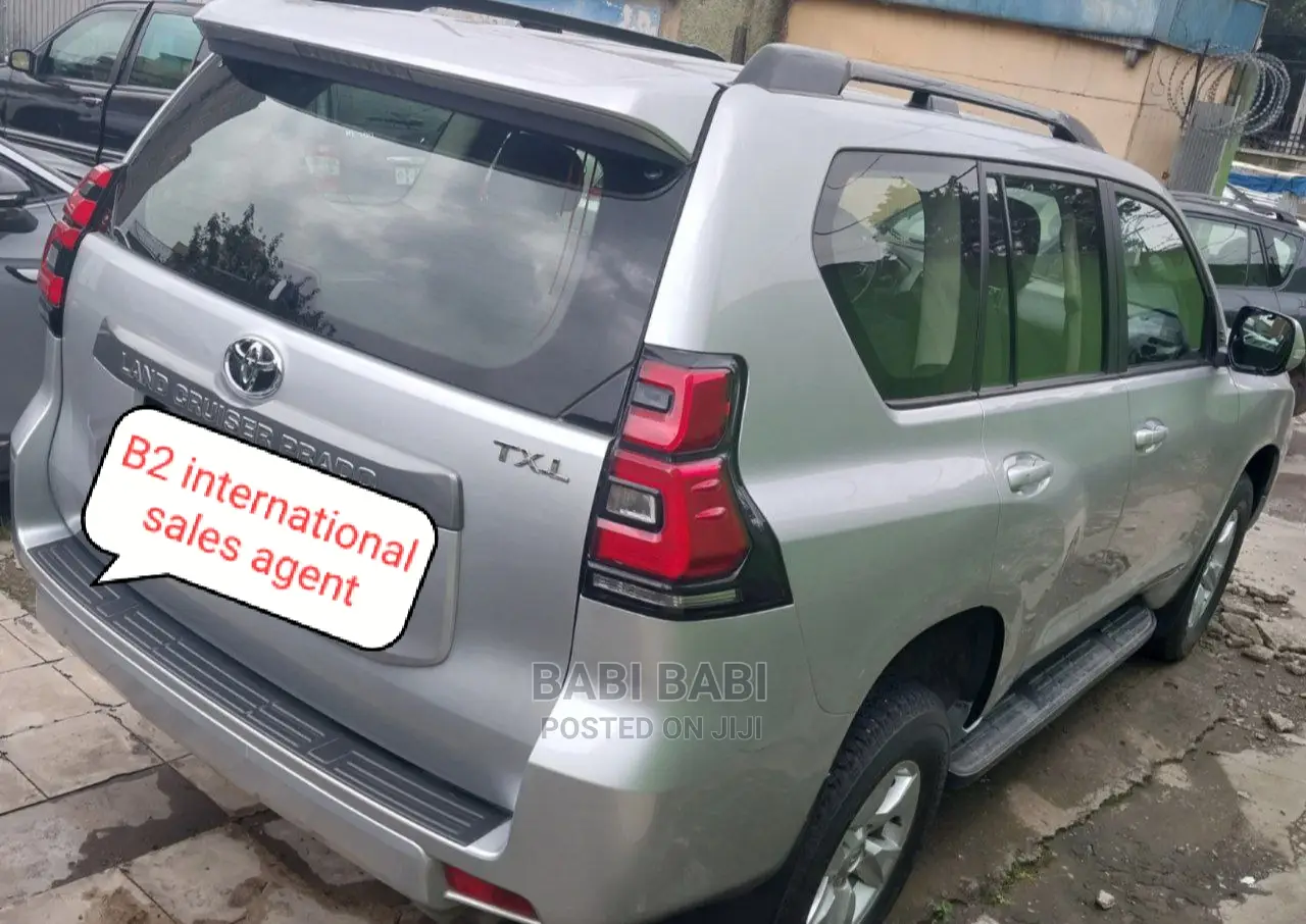 Toyota Land Cruiser Prado 2019 Silver