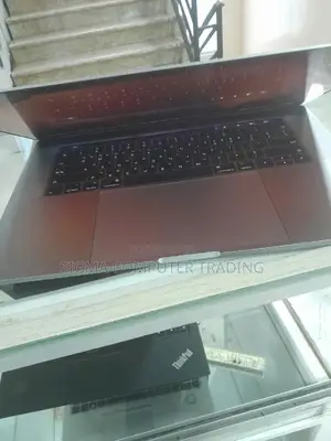 New Laptop Apple MacBook Pro 2017 16GB Intel Core I7 SSD 512GB